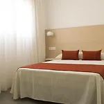 La Isla בית הארחה קרבונראס