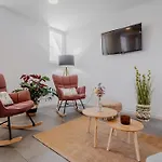 La Isla בית הארחה קרבונראס